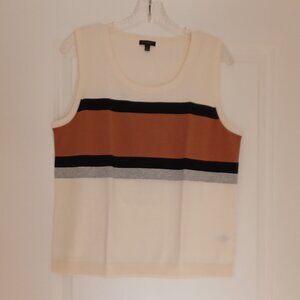 Cotton/Rayon Talbots top. Excellent condition.